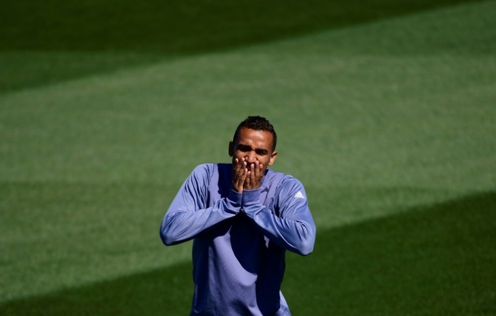 Danilo se quedó sin sitio en el once de Pep Guardiola. AFP