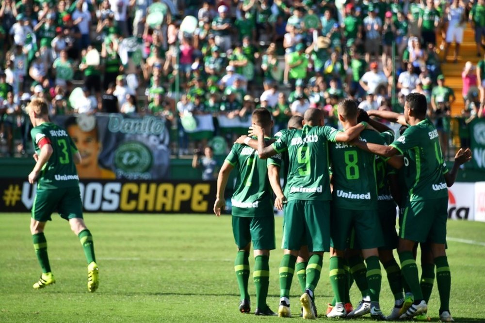 Chapecoense empató a cero en su vuelta a la competición. AFP