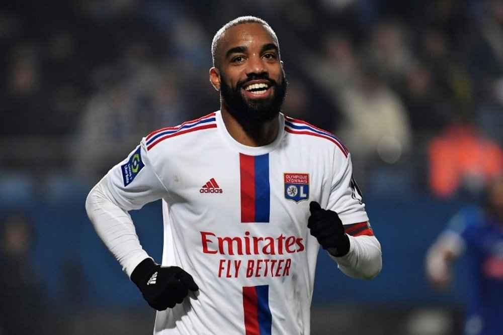 Hàng loạt sao Lyon 'tháo chạy' sau khi xuống hạng, Lacazette đồng ý tới Man Utd thay Rasmus Hojlund?