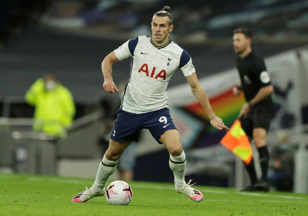 El Tottenham sufrió una derrota en su visita a Bélgica. AFP