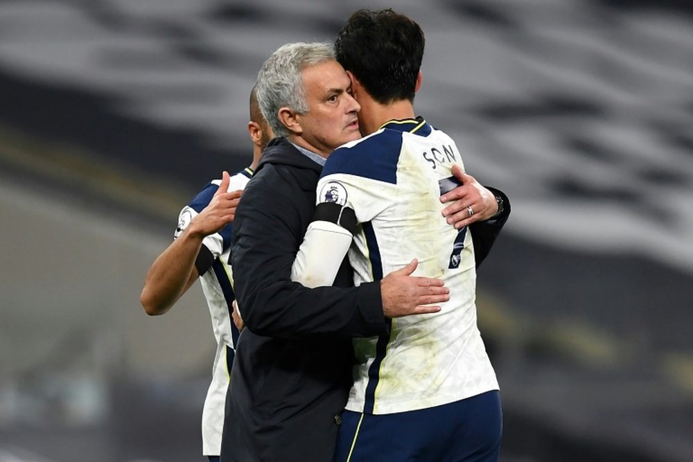 José Mourinho elogiou sua equipe após vitória sobre o Manchester City. AFP