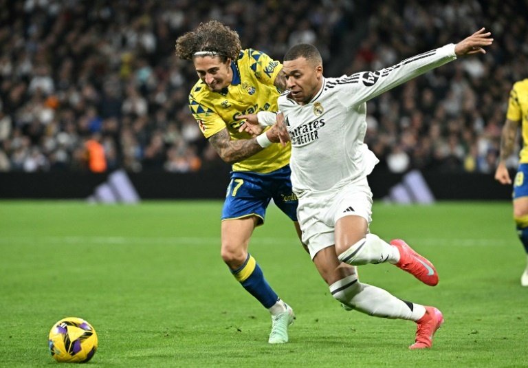 Fábio Silva suma seis goles, dos a Madrid y Barça. AFP