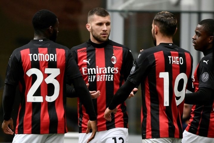 AC Milan open exit door to Ante Rebic