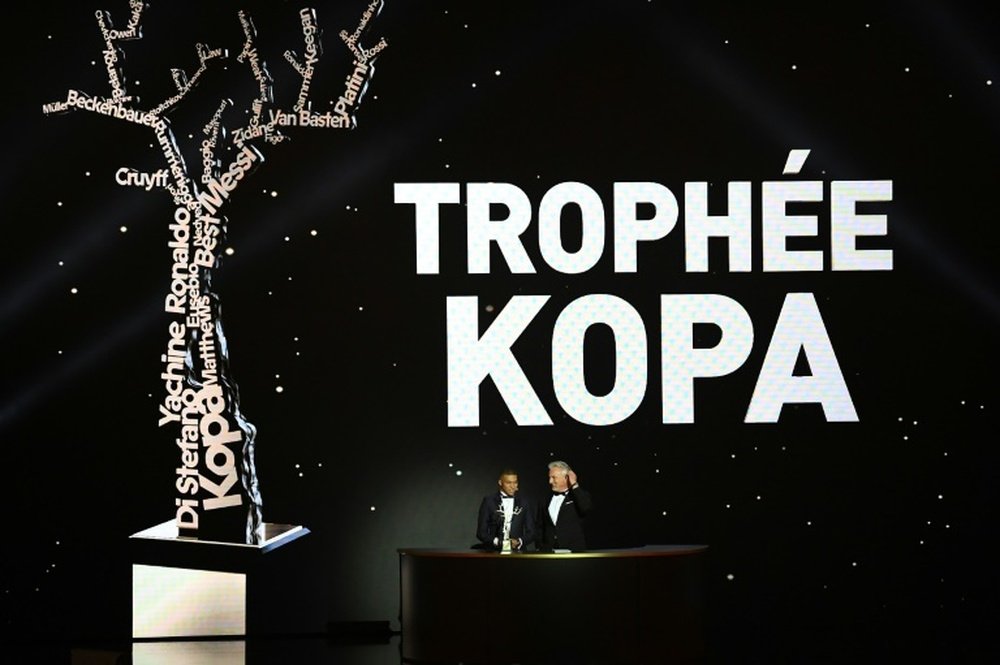 La liste des dix joueurs nommés pour le Trophée Kopa. AFP