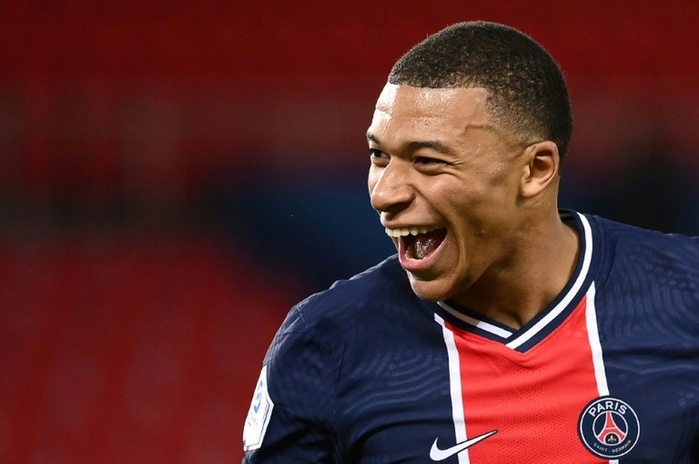 Mbappé da largas al PSG. AFP