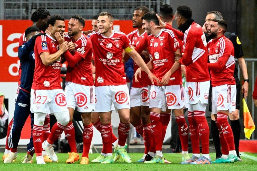 Brest-Strasbourg officiellement reporté en Ligue 1. AFP