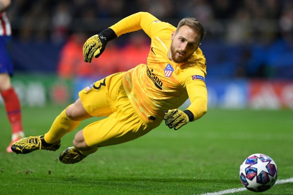 Oblak volvió a ser el héroe del Atlético. AFP