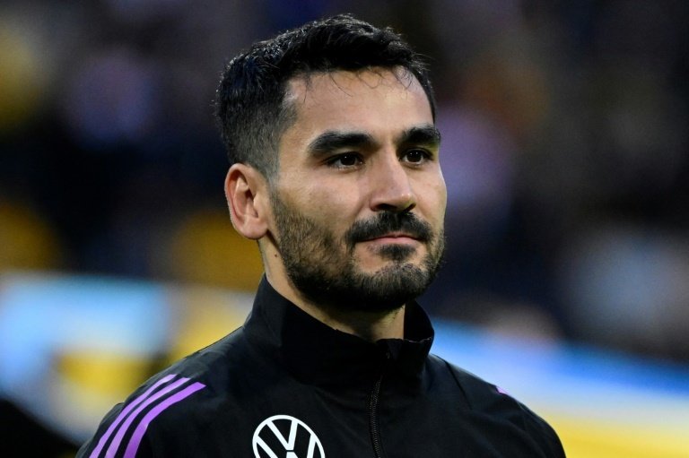 Gundogan tempted by Turkish league after rumours of Barcelona exit