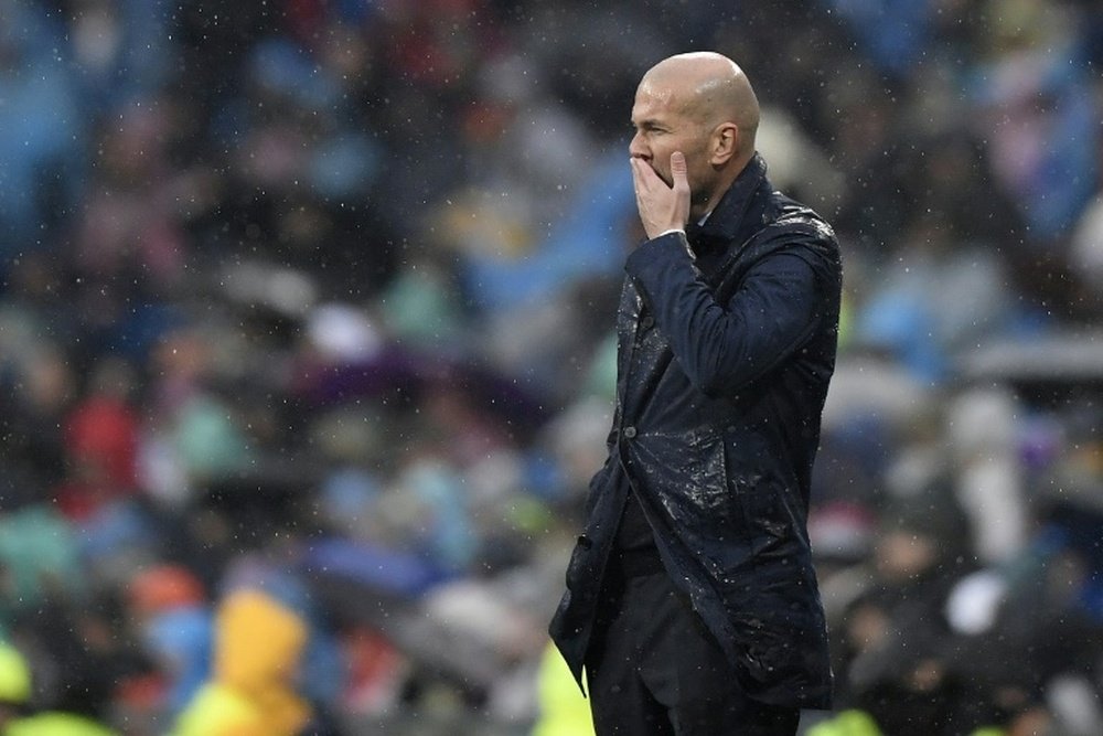 Zinédine Zidane, préoccupé lors du match de Liga contre Villarreal. AFP