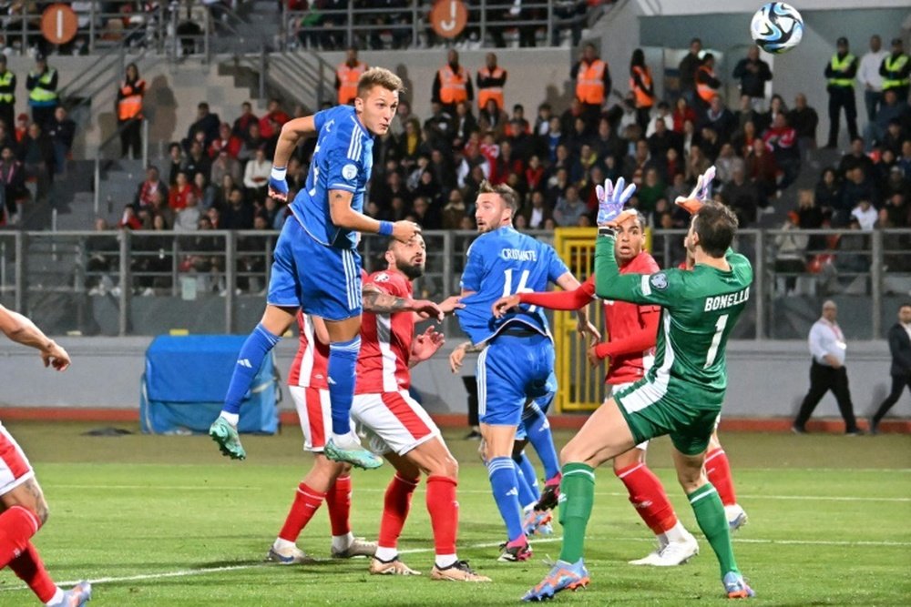 Mateo Retegui convirtió dos goles en la Selección Italiana. AFP