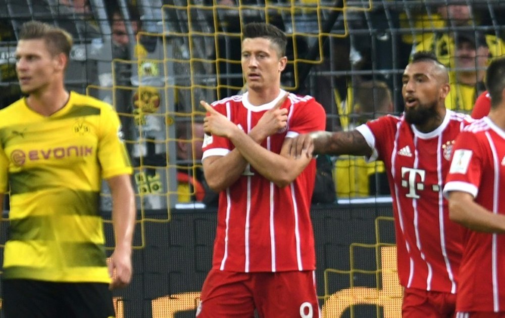 L'attaquant du Bayern Robert Lewandowski buteur face au Borussia Dortmund. AFP