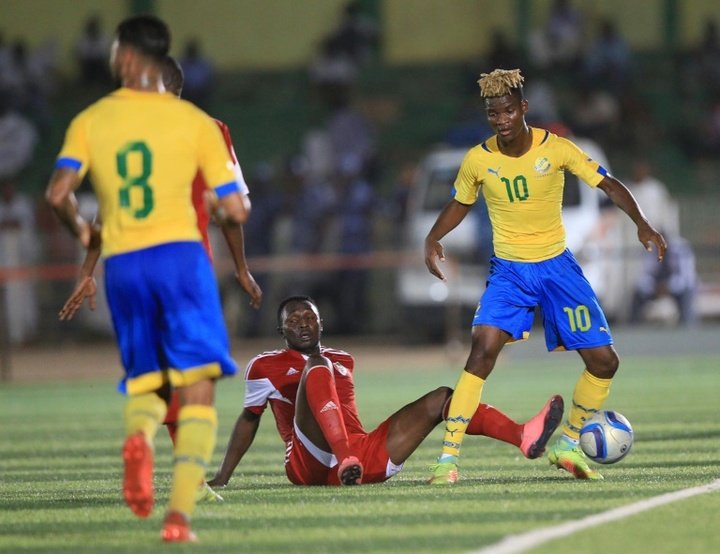 Footballeurs arrêtés par la police au Gabon : Ndong refuse de jouer pour les soutenir