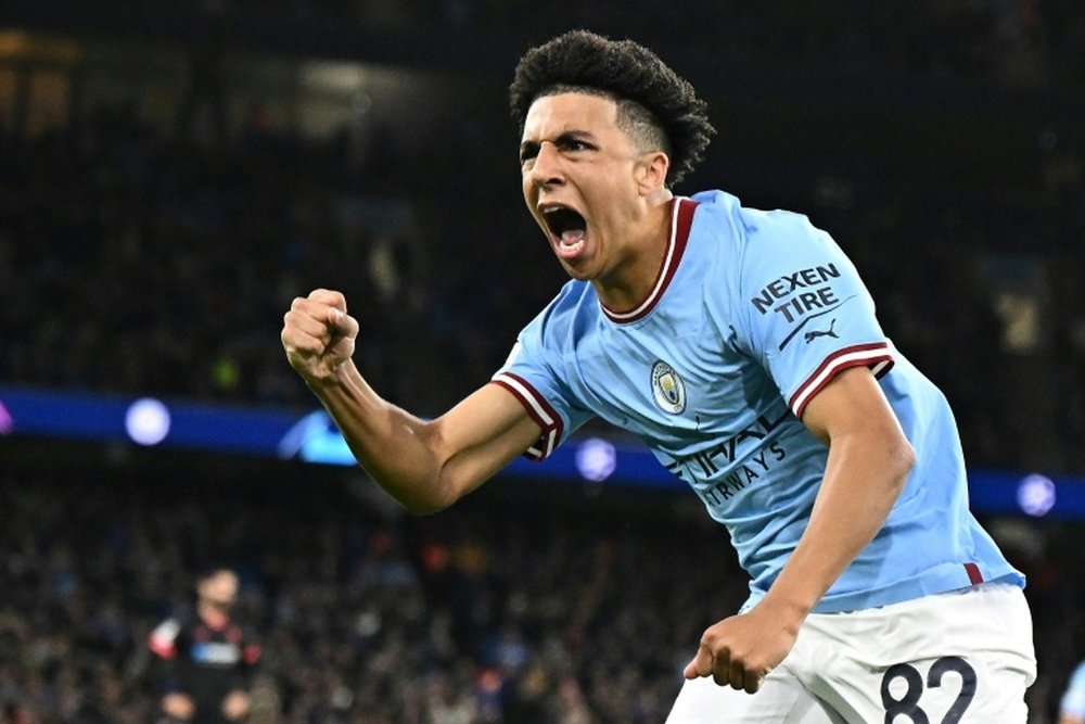 El jugador del Manchester City, Rico Lewis, autor del 2-1 en el partido de Champions ante el Sevilla FC. Foto: AFP