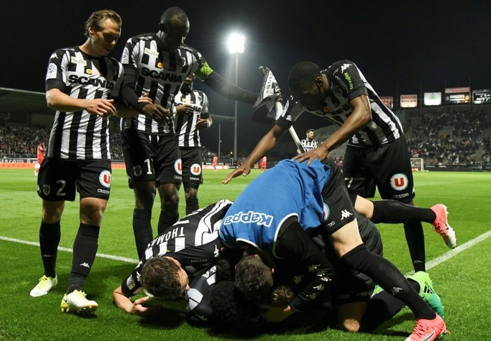 La joie des joueurs du SCO Angers, vainqueurs de Montpellier au stade Raymond-Kopa. AFP