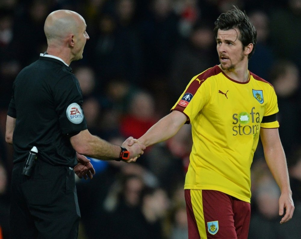 Le milieu de terrain anglais Joey Barton lors dun match avec Burnley face à Arsenal, le 30 janvier 2016 à lEmirates Stadium