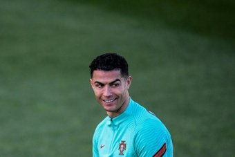 Ronaldo serait prêt à baisser son salaire pour partir. afp
