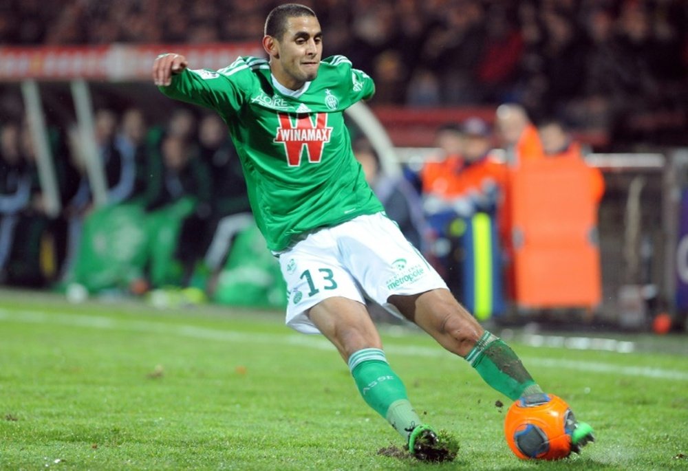 Faouzi Ghoulam, sous le maillot de l'AS Saint-Étienne, le 11 janvier 2014 au Roudourou. AFP
