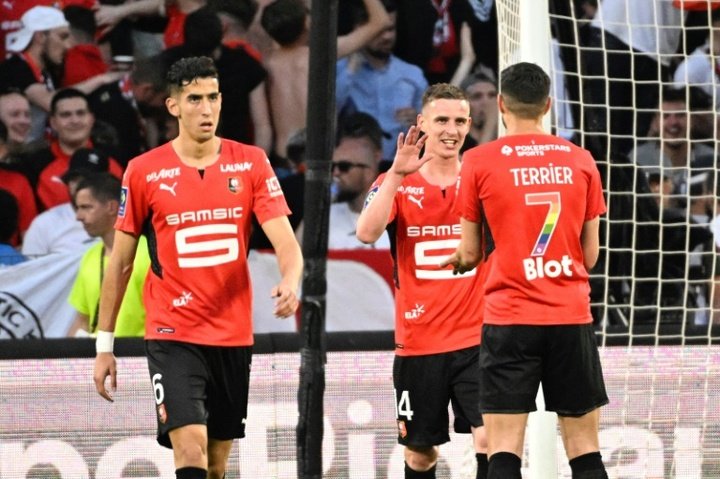 Martin Terrier interesa al Sevilla FC, pero sus otros pretendientes lo encarecen