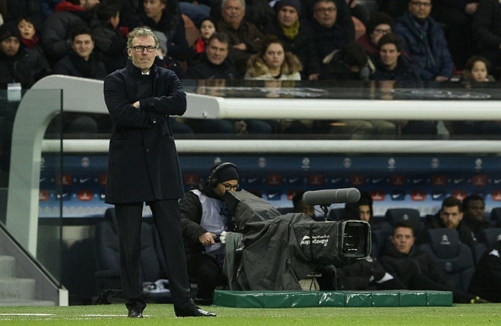 Lentraîneur du PSG Laurent Blanc, le 23 janvier 2016 au Parc des Princes