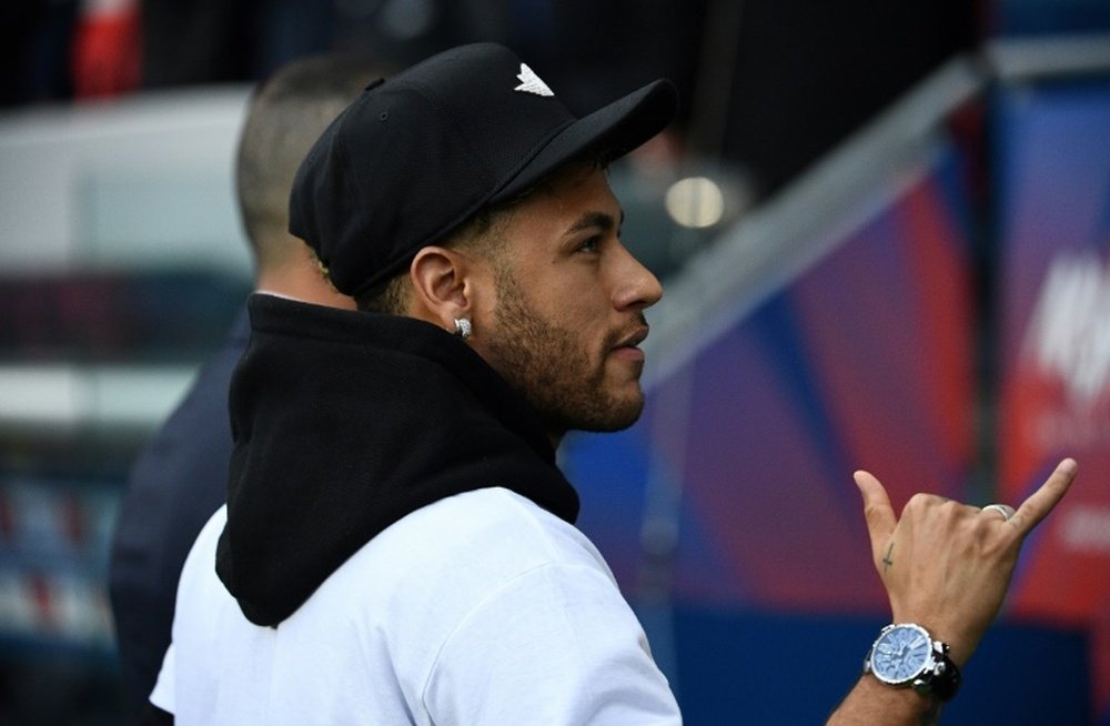 Neymar s'en va. AFP