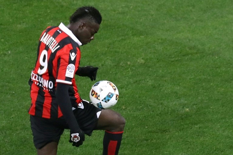 Balotelli no fichó por el Barça por una cuestión económica. AFP