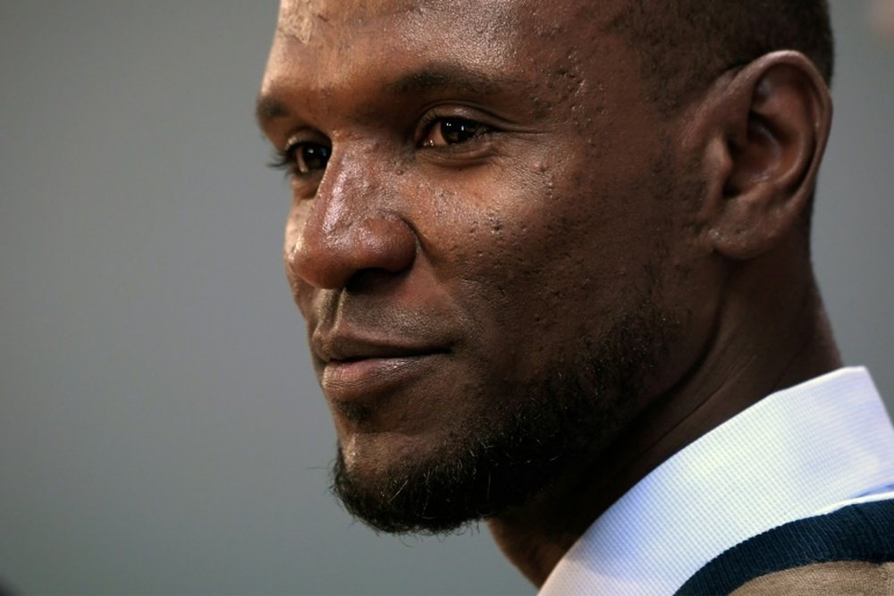 Abidal et son cousin à l'hôpital. Twitter