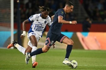 L'attaquant du PSG Angel Di Maria en action contre Troyes. AFP