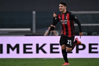 Le formazioni ufficiali di Cagliari-Milan. AFP