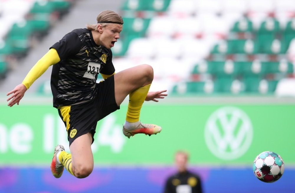 Chelsea go on the offensive for Dortmund's Erling Haaland. AFP