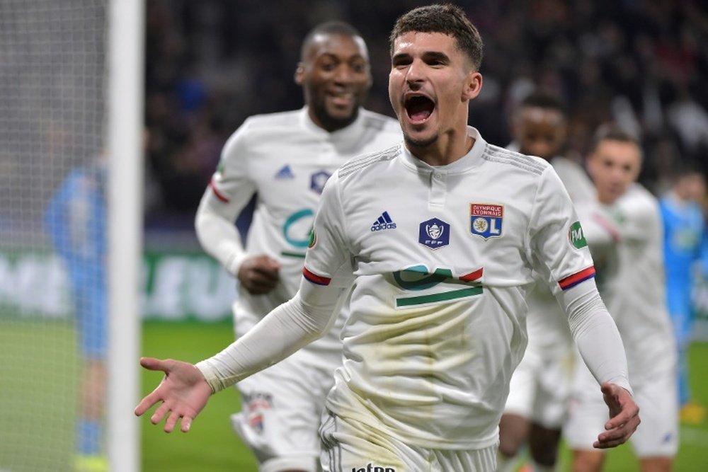 Houssem Aouar es uno de los jugadores más cotizados del Olympique de Lyon. AFP/Archivo