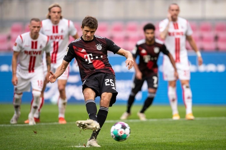 Müller volta a Alemanha com esquema especial. AFP