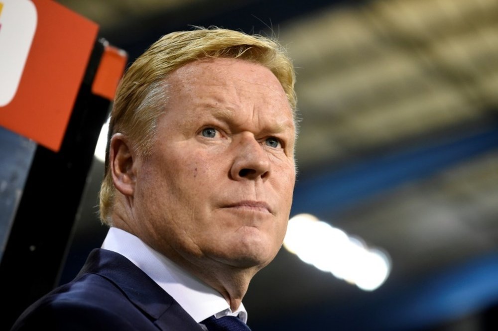 Koeman, sin preocupación por De Ligt... hasta octubre. AFP