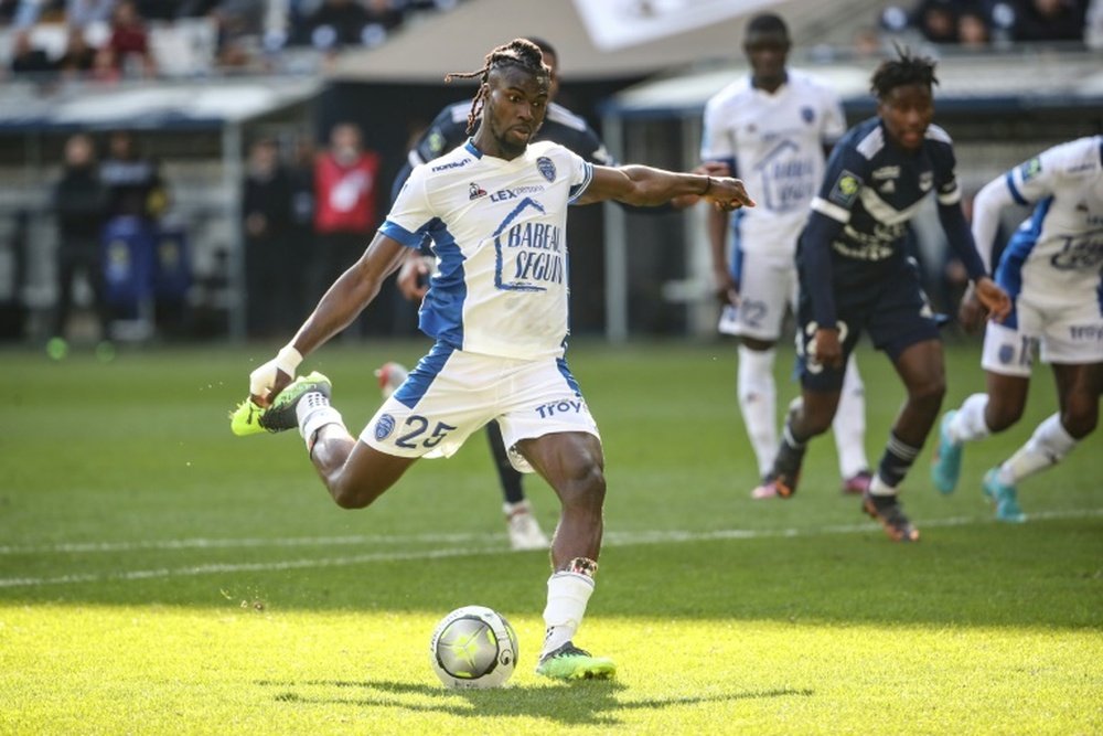 Mama Baldé en el Troyes, club en el que logró su última victoria. AFP