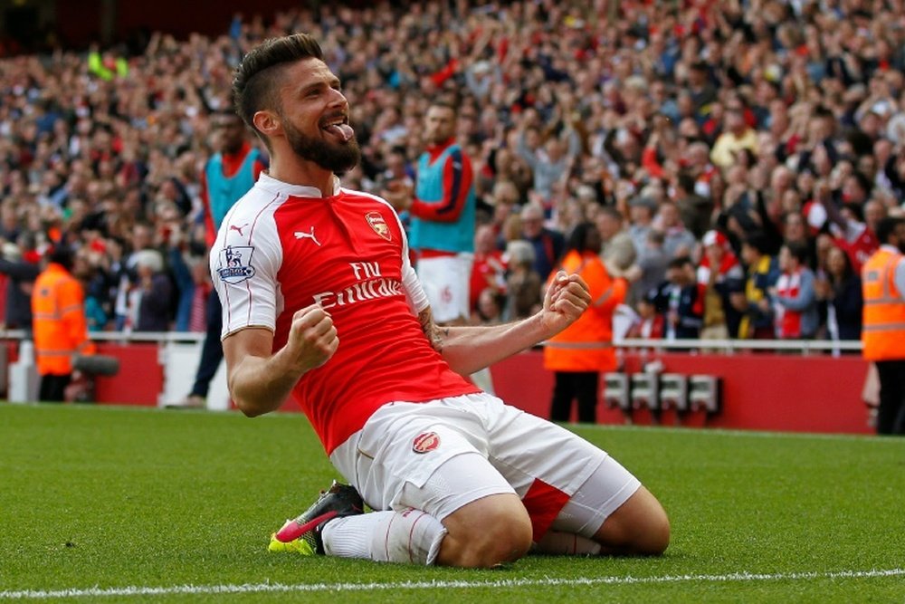 Olivier Giroud devrait garder son maillot rouge et blanc. AFP