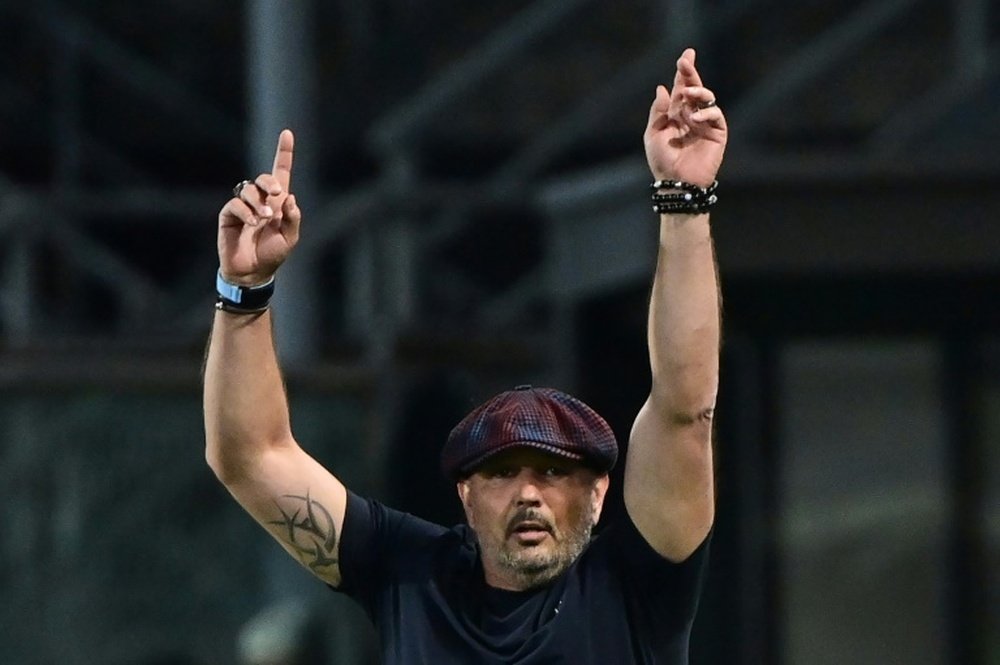 Sinisa Mihajlovic fue el autor de tres goles de falta. AFP