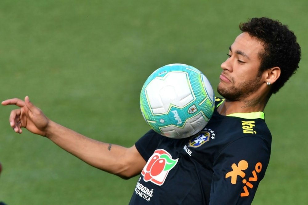 Neymar recibió los elogios de Coutinho. AFP
