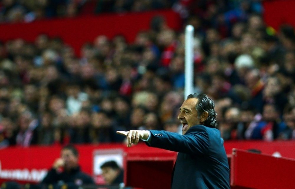 Prandelli recusou a oferta do Leicester por respeito a Ranieri. AFP