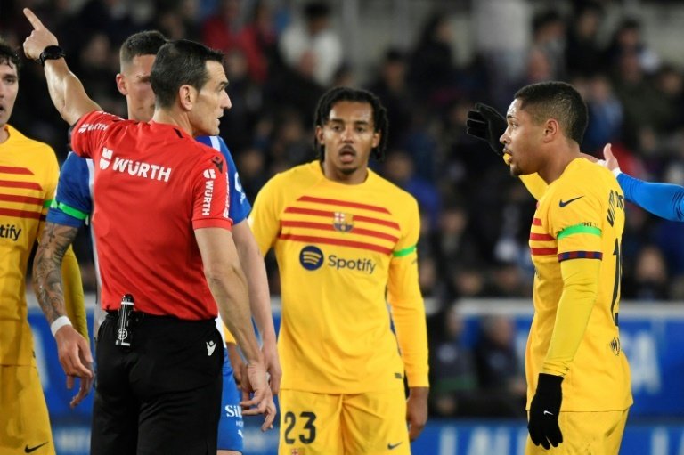 Martinez Munuera sent Vitor Roque off the pitch after being presented two yellow cards. AFP