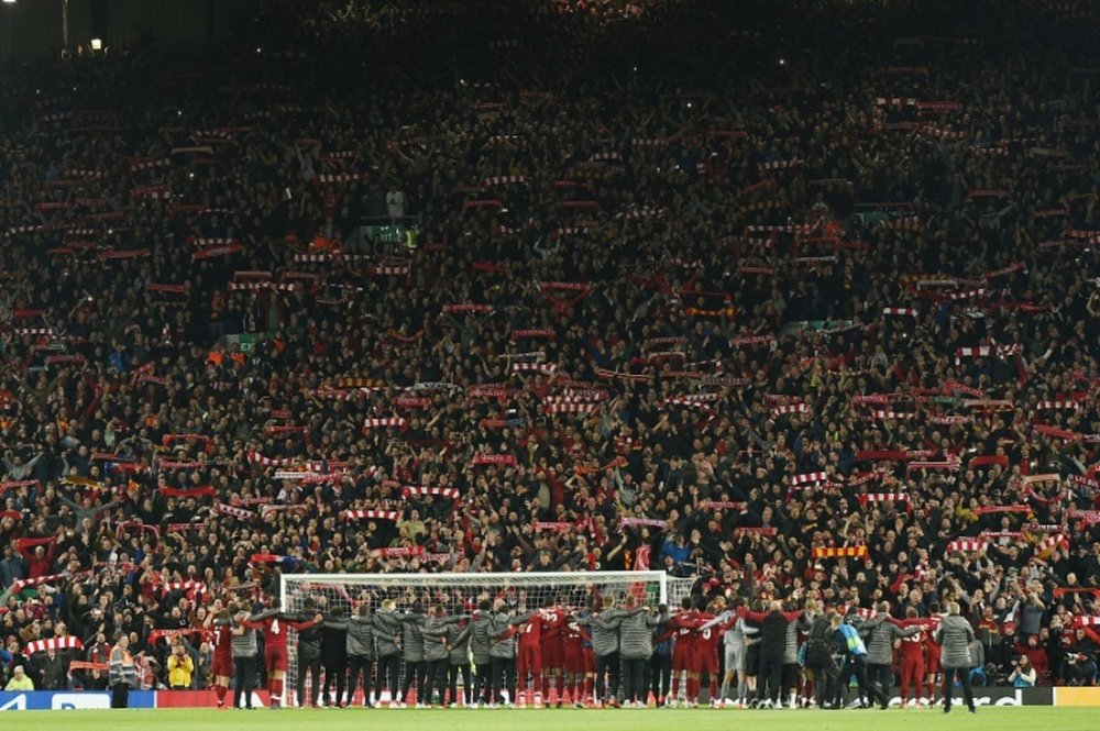 O Liverpool quer aumentar o número de lugares no Anfield. AFP