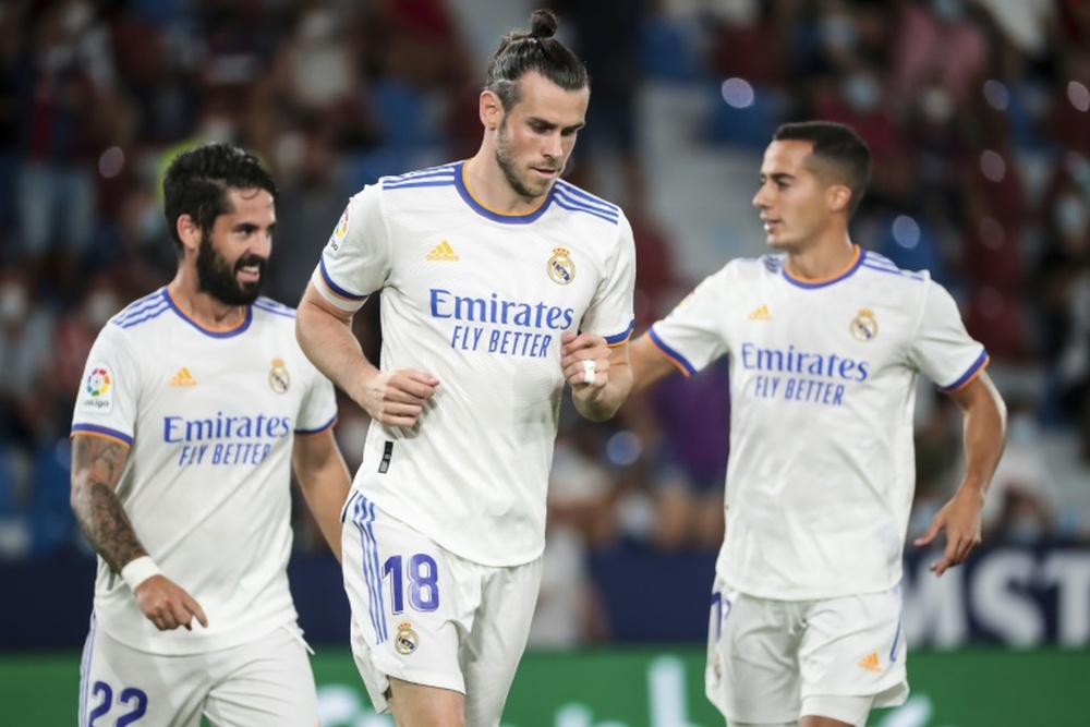 Bale cree que es el mejor del Madrid... jugando al golf. AFP