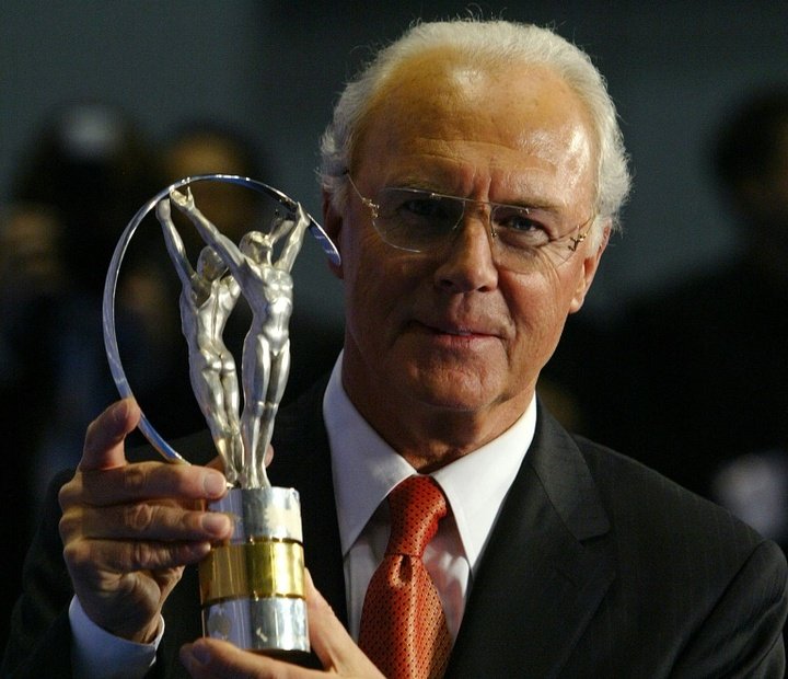 Propõem nomear a DFB Pokal em homenagem a Beckenbauer