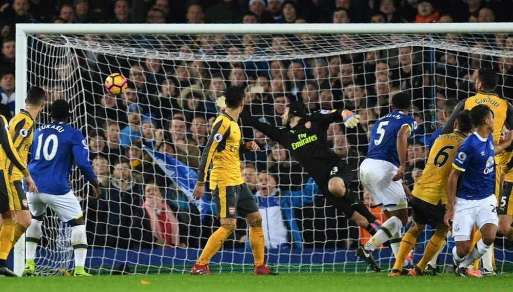 Ashley Williams inscrit le but de la victoire pour Everton face à Arsenal, le 13 décembre 2016 à Liverpool