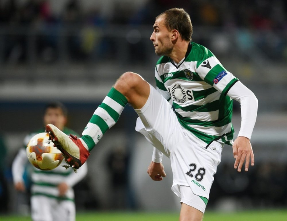 Bas Dost anotó dos goles en el triunfo del Sporting de Portugal. AFP