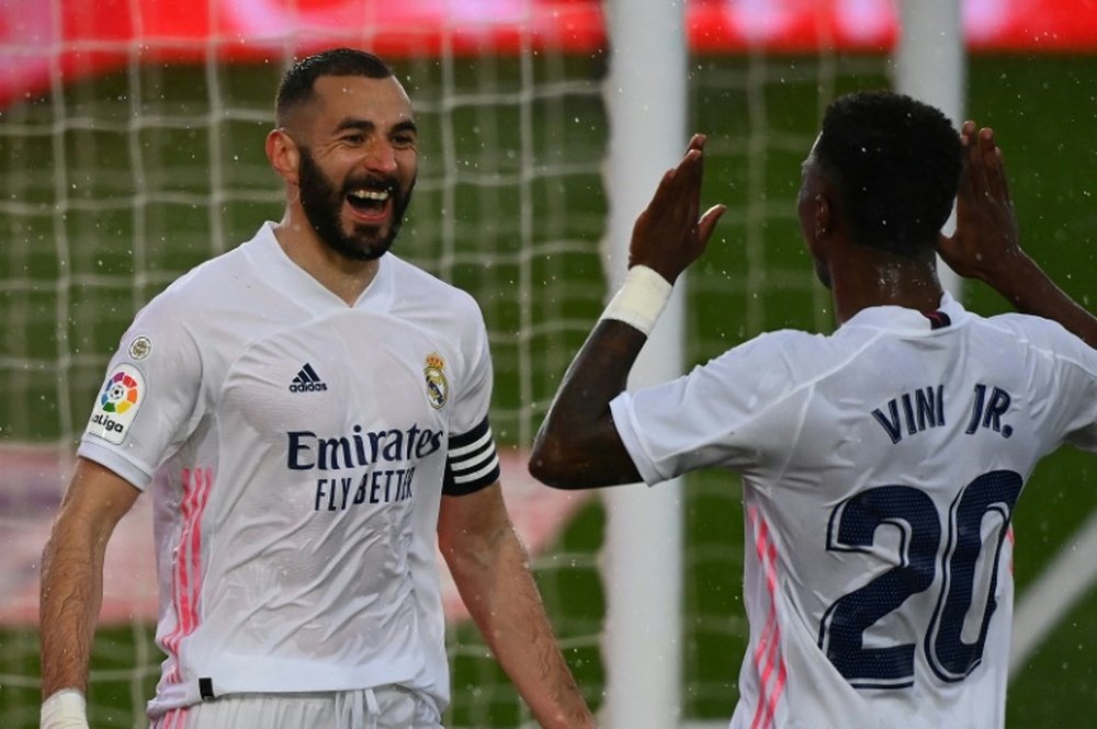 Benzema ne tarit pas d'éloges sur son coéquipier brésilien Vinicius. AFP