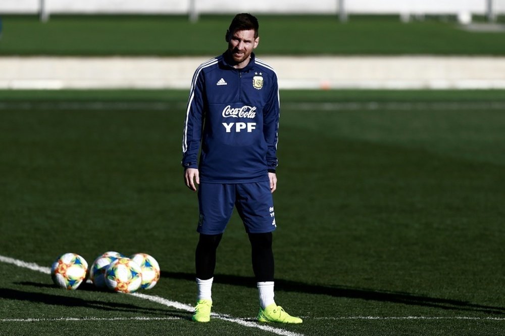 Scaloni deu a cara por Messi. AFP