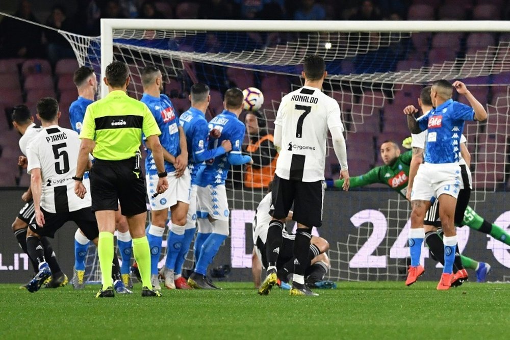 A Juventus vence o Napoli. AFP
