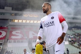 Le Paris Saint-Germain a célébré le retour de Neymar en remportant sa première victoire en Asie. Les Parisiens ont battu les Sud-Coréens de Jeonbuk.