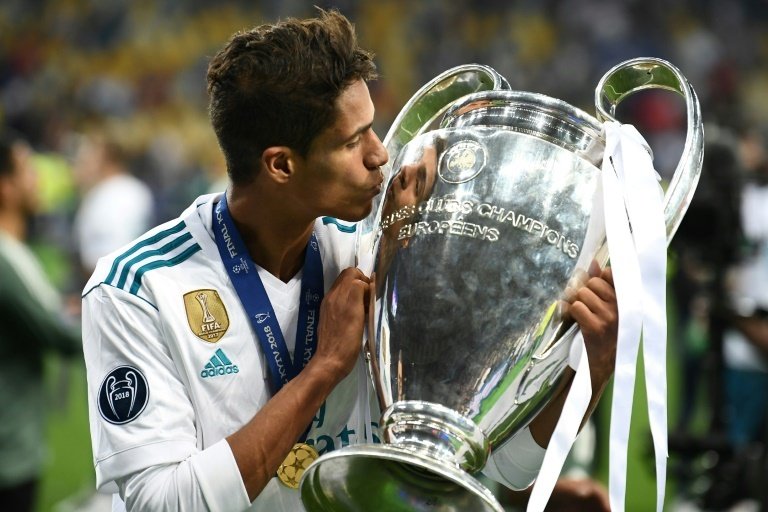 Varane dice addio al calcio giocato a 31 anni