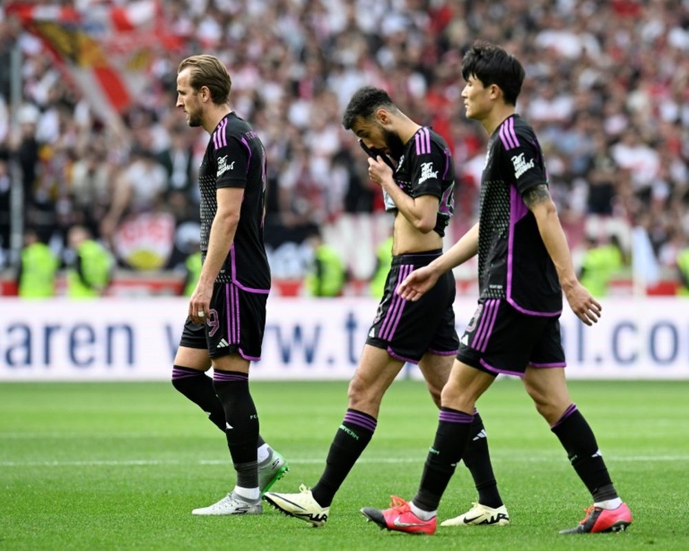 Mazraoui's future seems to be closer to London than Manchester. AFP