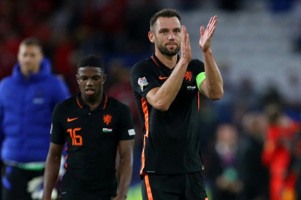 De Vrij envisage de changer d'agent, ce qui serait fatal pour le PSG et Newcastle. afp